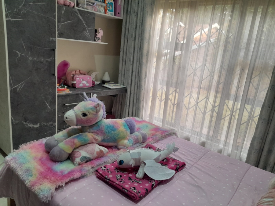 4 Bedroom Property for Sale in Safari Gardens North West